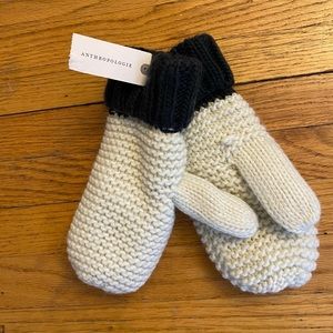 Anthropologie Cozy Mittens( brand new)!